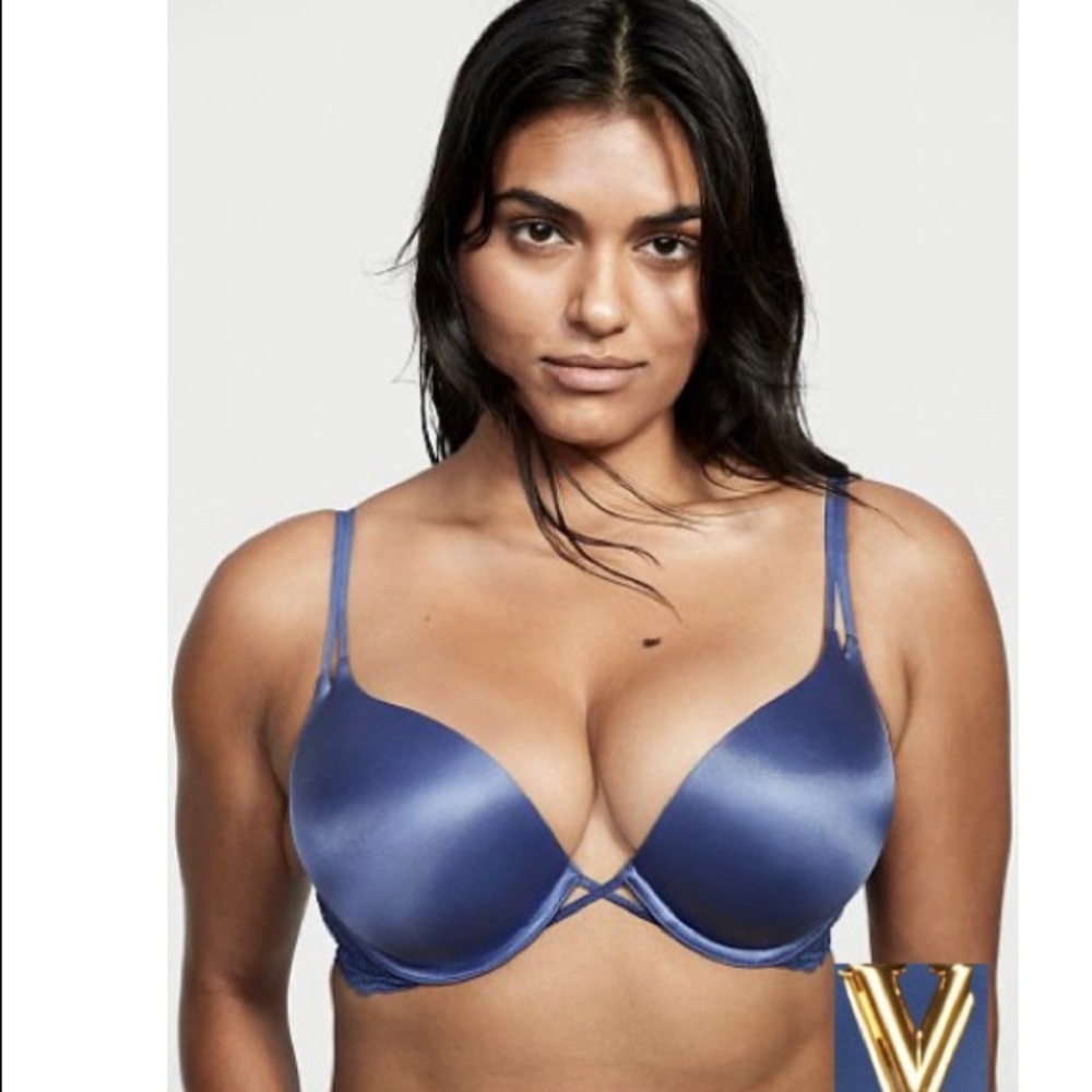 Victoria's Secret Bombshell push up bra 36D